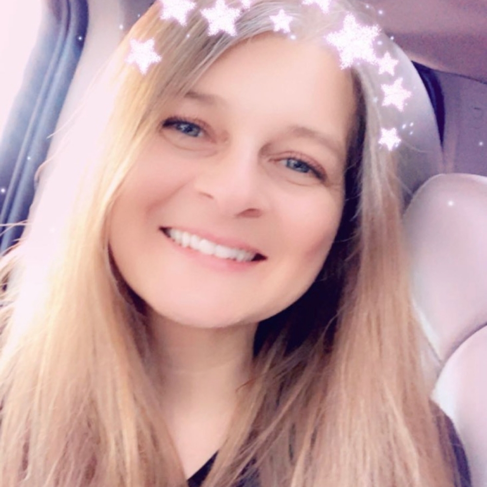 Meet your Posher, Angela